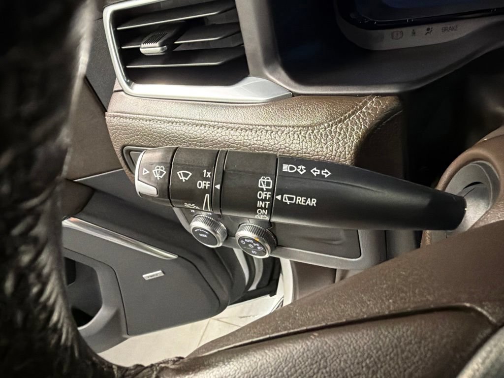 Used 2022 GMC Yukon Denali AWD/4WD image 21
