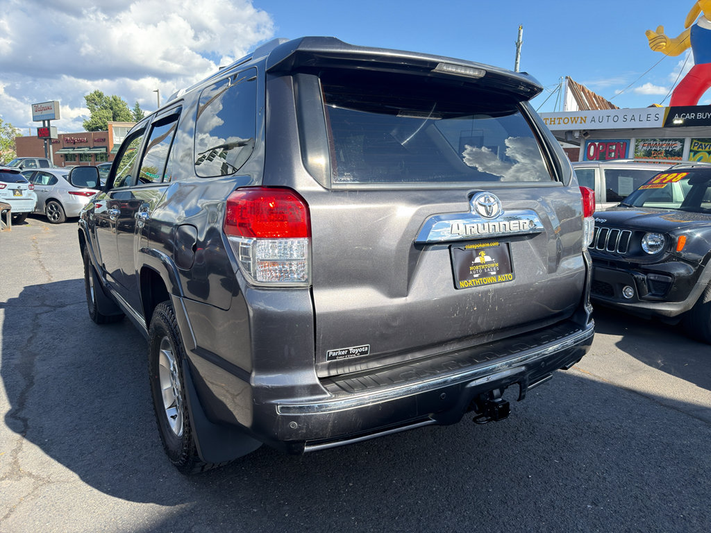 Used 2013 Toyota 4Runner SR5 AWD/4WD image 4
