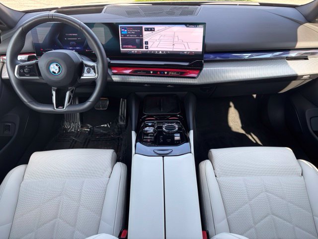 Certified 2026 BMW i5 eDrive40 w/ Executive Package AWD/4WD image 20