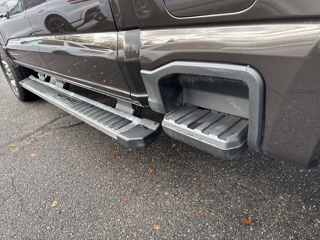 Used 2024 Ford F350 Lariat image 17