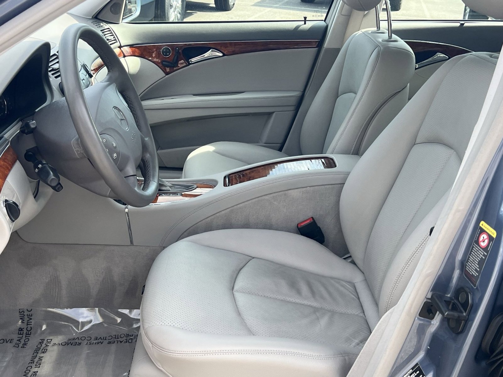 Used 2005 Mercedes-Benz E 320 4MATIC Sedan image 13