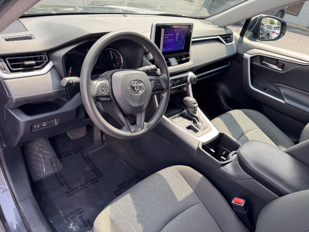 Used 2024 Toyota RAV4 XLE AWD/4WD image 13