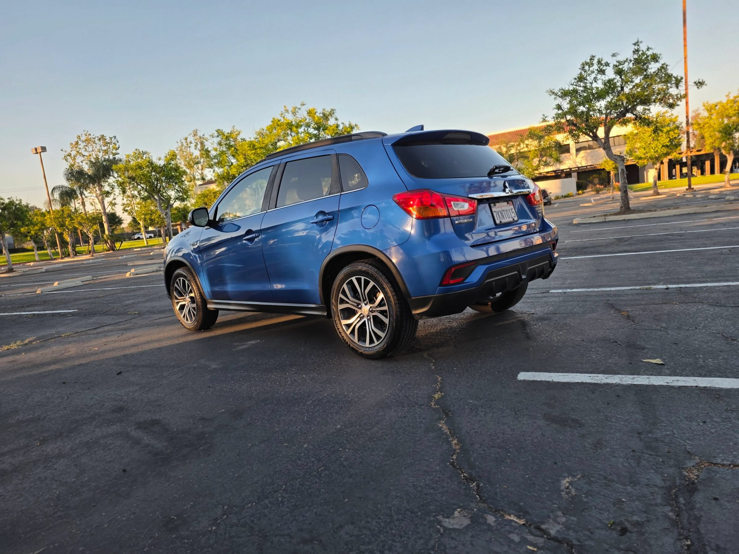 Used 2018 Mitsubishi Outlander Sport SEL FWD image 16