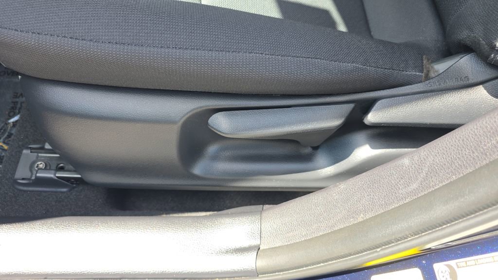 Used 2024 Toyota Corolla LE w/ LE Convenience Package image 19