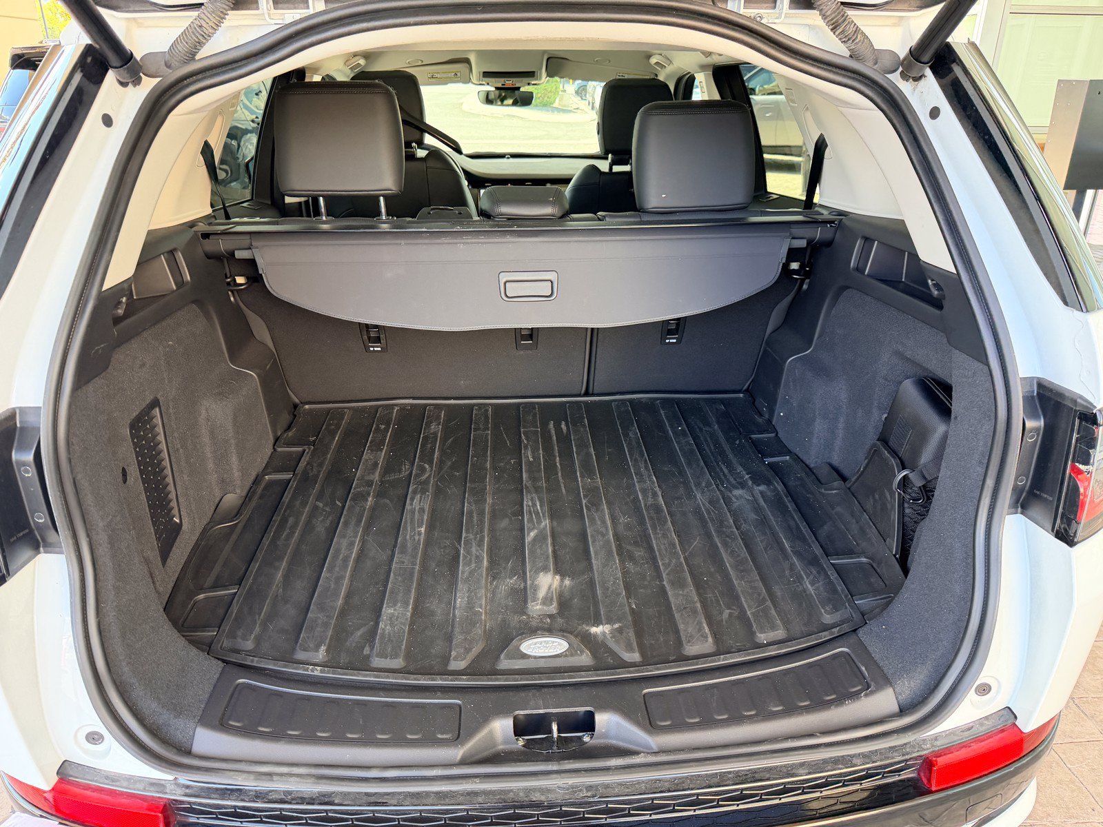 Used 2025 Land Rover Discovery Sport S AWD/4WD image 27