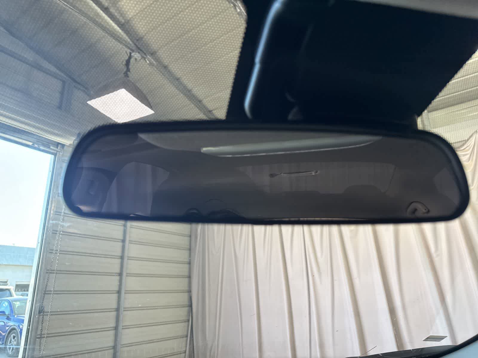 Used 2025 Nissan Versa SV w/ Trunk Package image 26