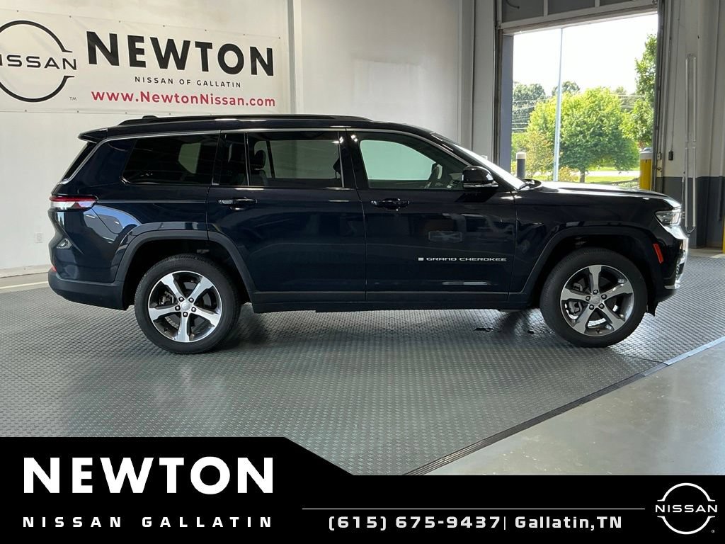Used 2024 Jeep Grand Cherokee L Limited AWD/4WD image 7