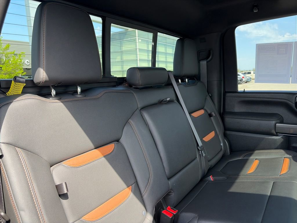 Used 2021 GMC Sierra 2500 AT4 w/ AT4 Premium Plus Package AWD/4WD image 39