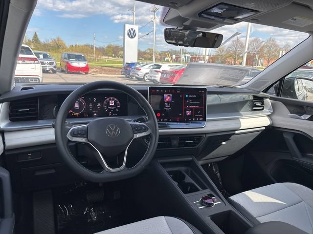 New 2026 Volkswagen Tiguan SE AWD/4WD image 31