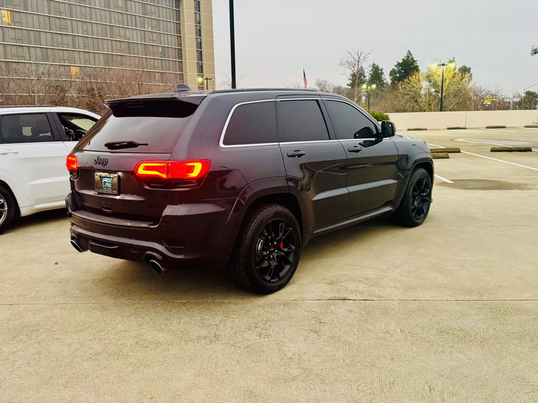 Used 2014 Jeep Grand Cherokee SRT image 43