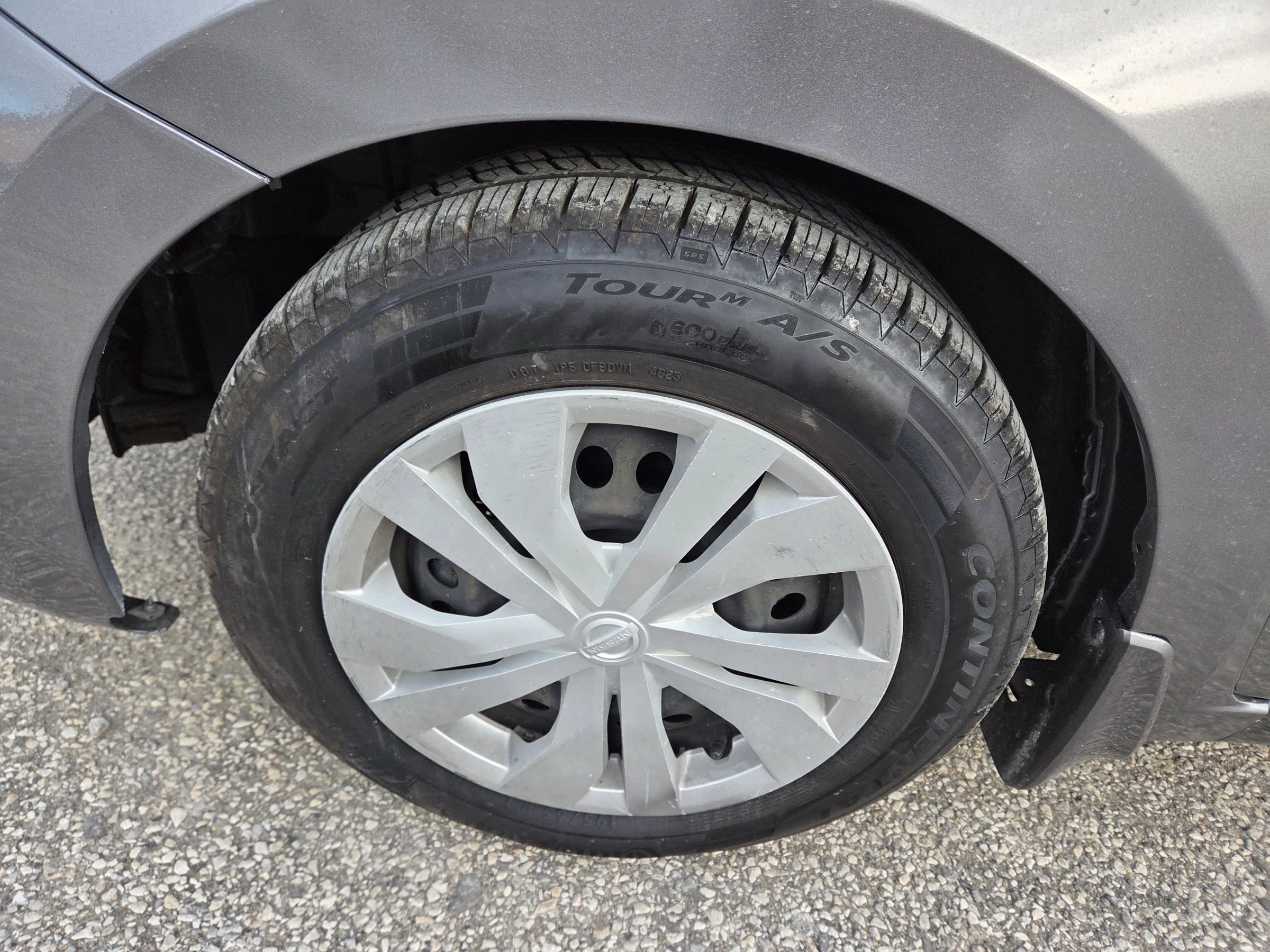 Used 2021 Nissan Versa S image 12