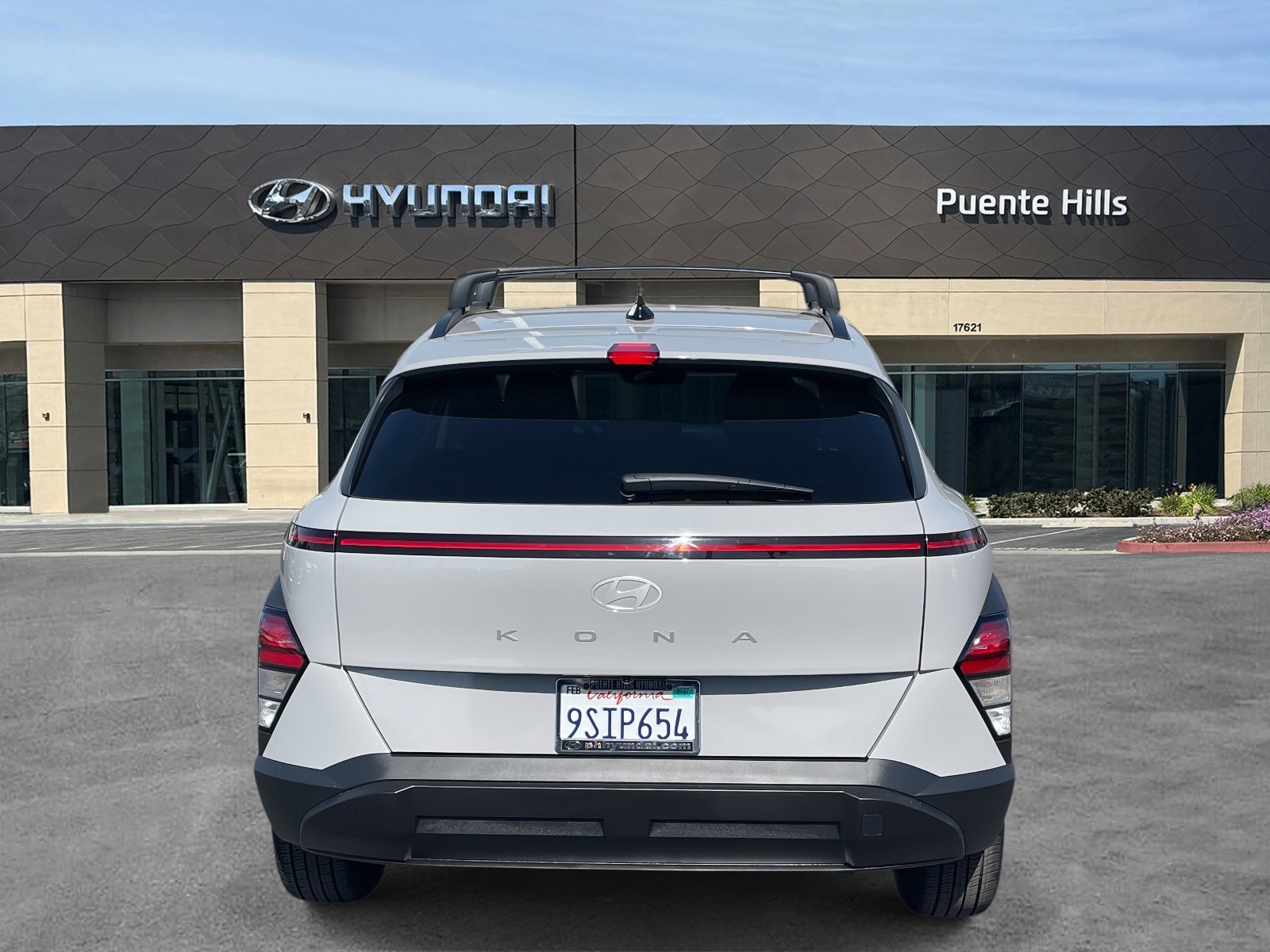 Certified 2025 Hyundai Kona SEL image 5