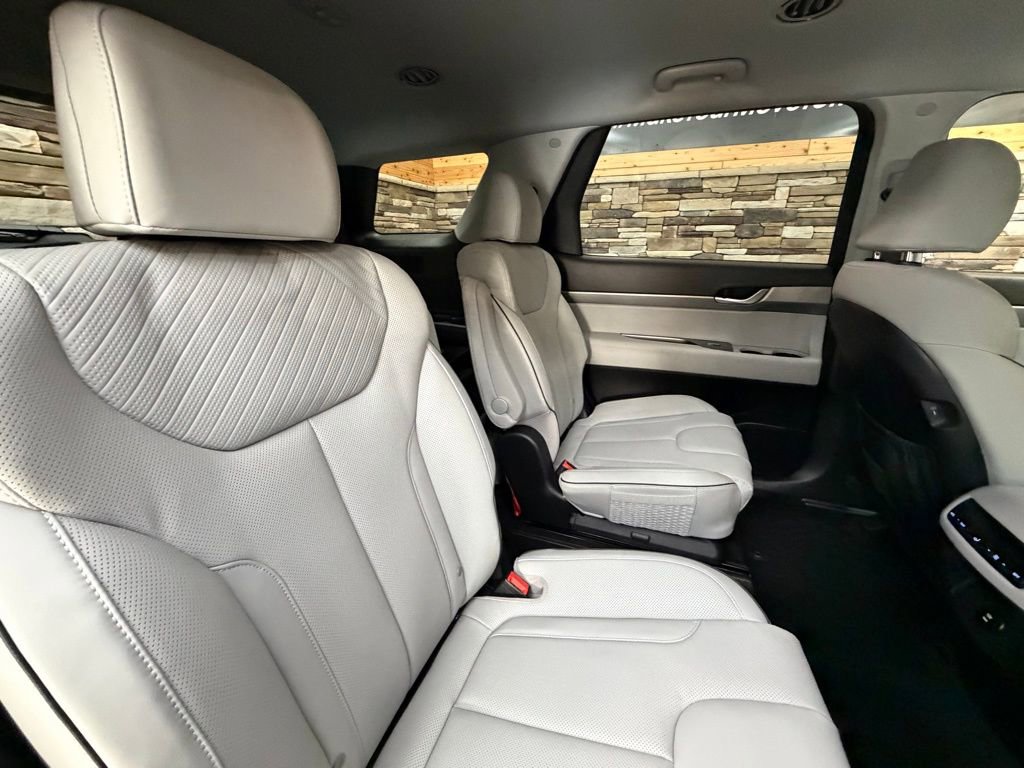 Certified 2023 Hyundai Palisade SEL image 34