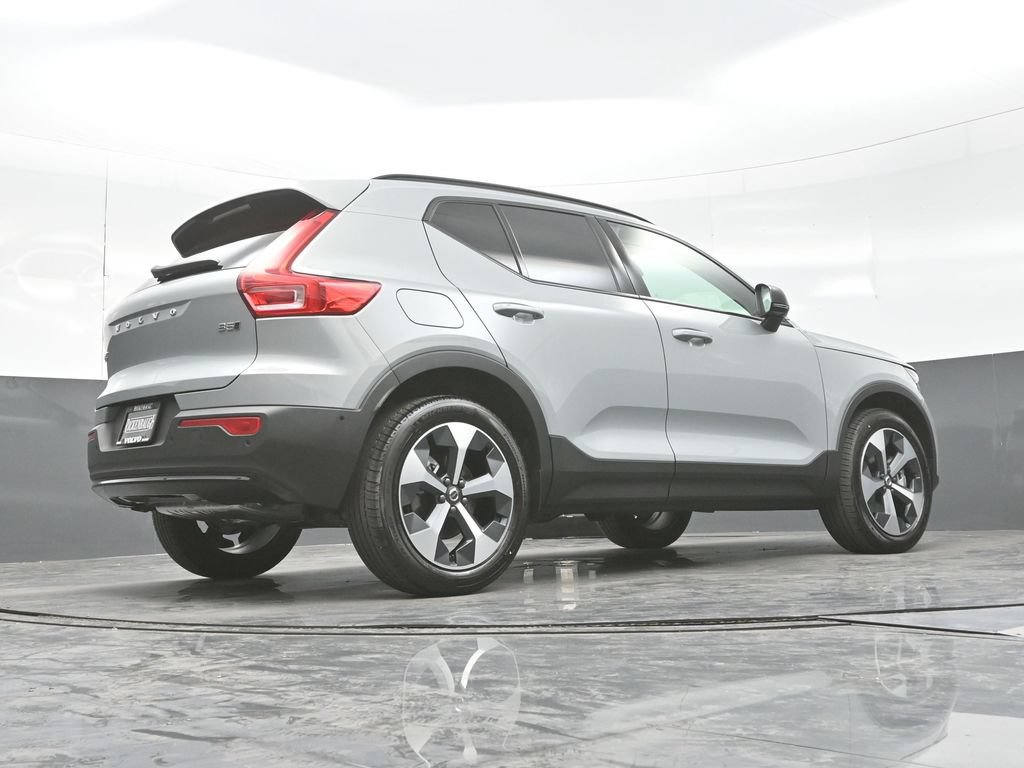 New 2026 Volvo XC40 B5 Plus w/ Protection Package Premier AWD/4WD image 28