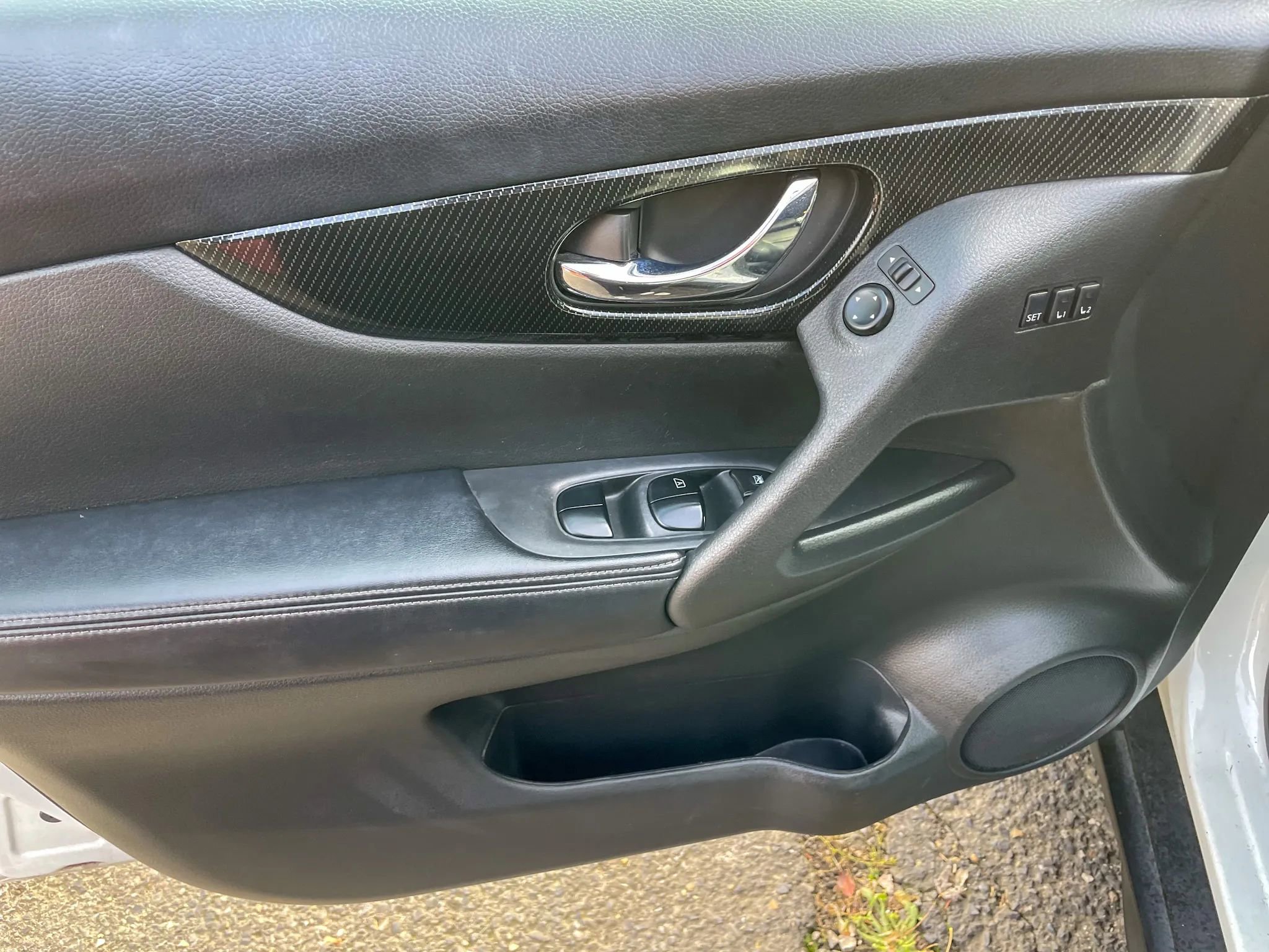 Used 2017 Nissan Rogue SL w/ SL Premium Package image 10