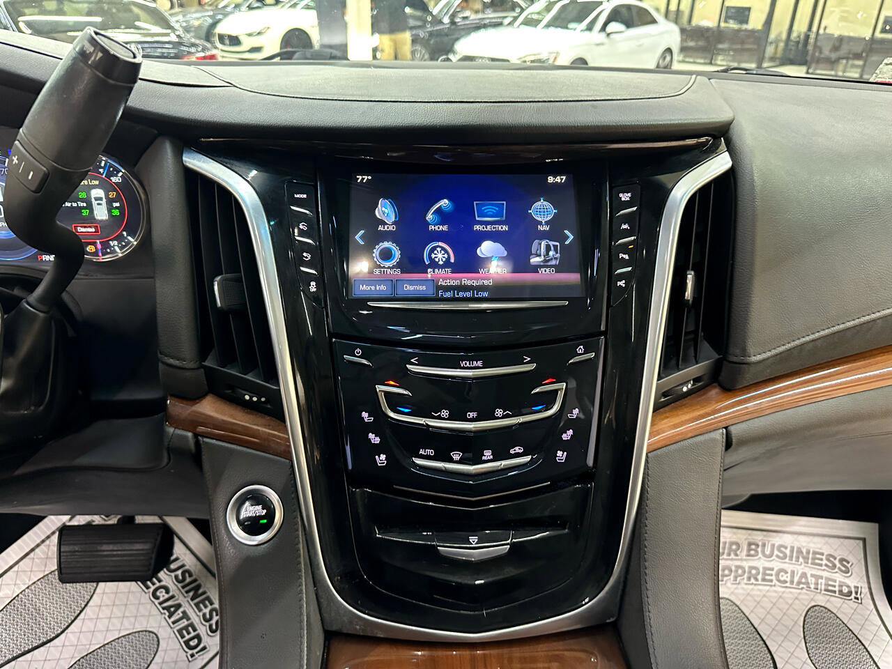 Used 2018 Cadillac Escalade Premium Luxury image 30