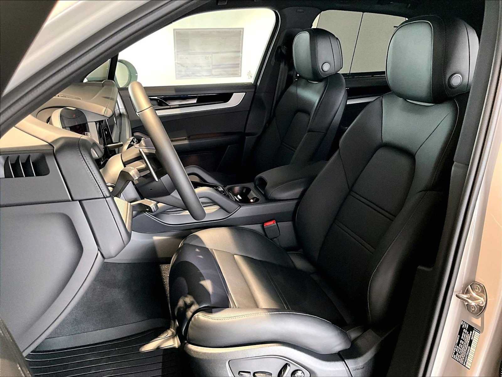 New 2026 Porsche Cayenne AWD/4WD image 5