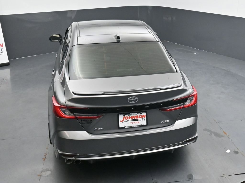 Used 2025 Toyota Camry XSE image 29
