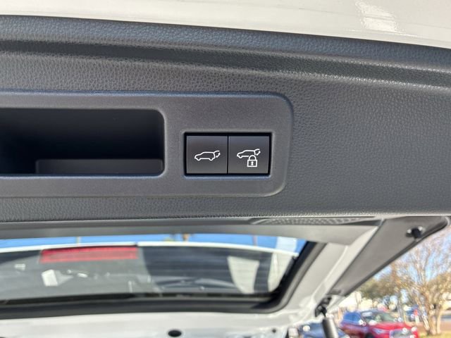 Used 2025 Toyota 4Runner Trailhunter image 30
