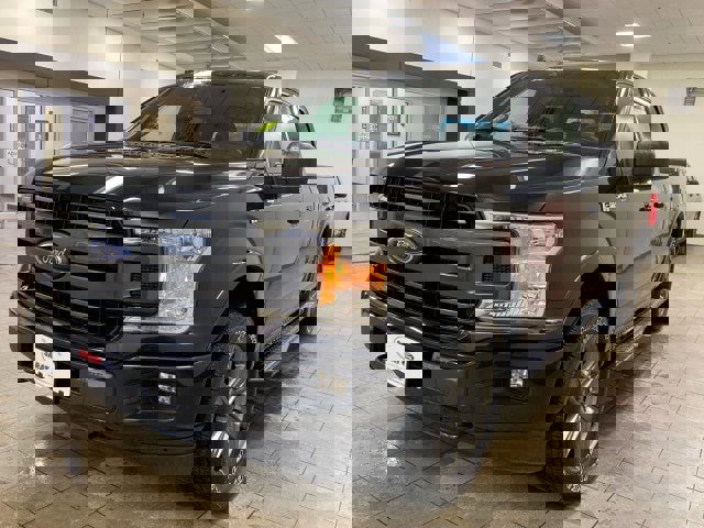 Used 2020 Ford F150 XLT w/ Equipment Group 302A Luxury image 4