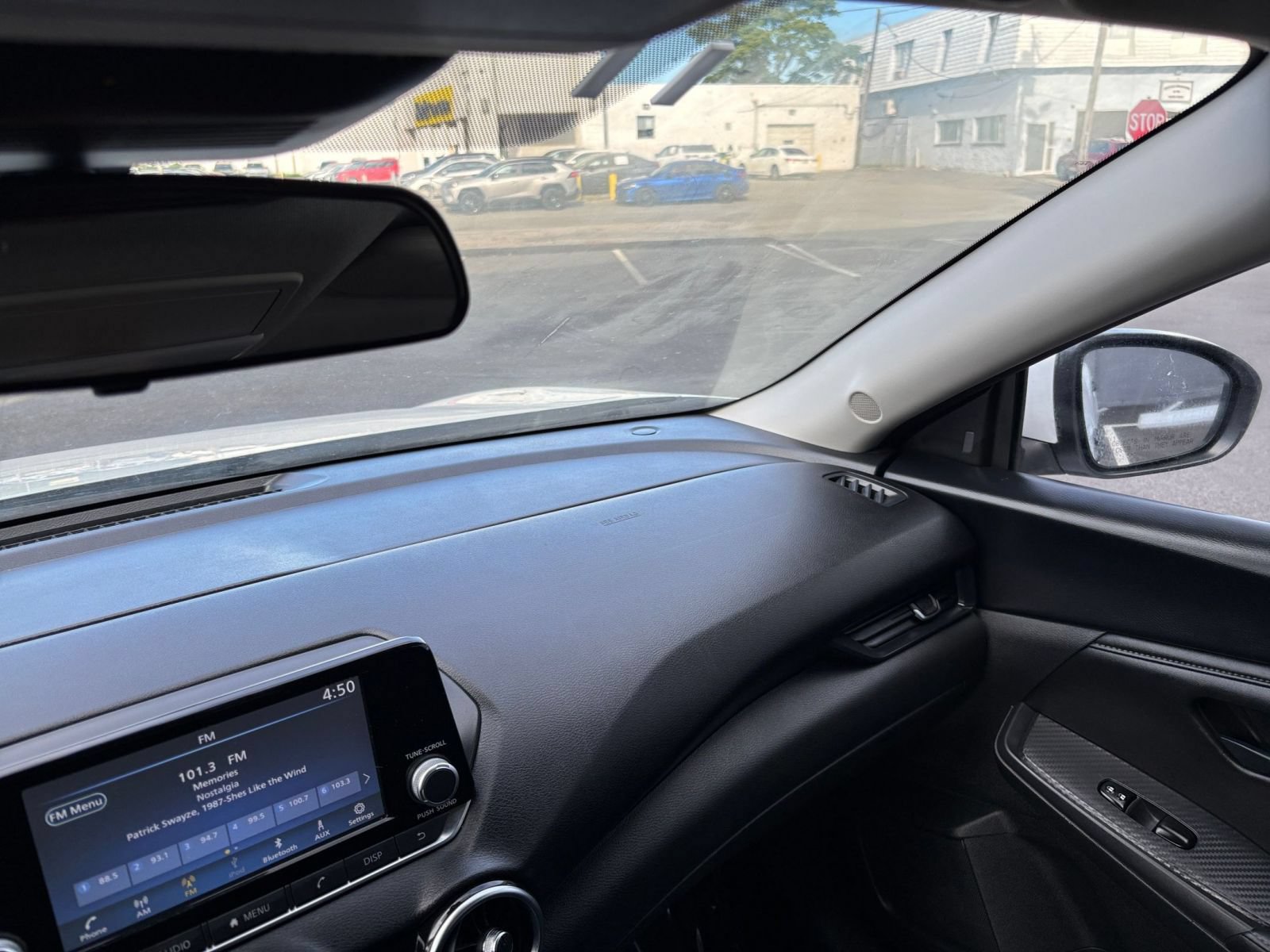 Used 2025 Nissan Sentra S FWD image 26