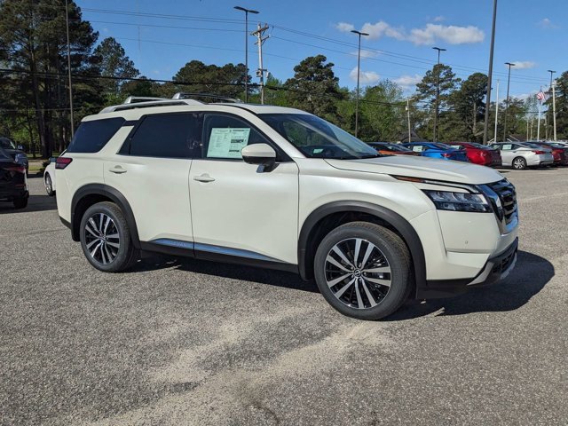 Certified 2024 Nissan Pathfinder Platinum w/ Cargo Package image 2