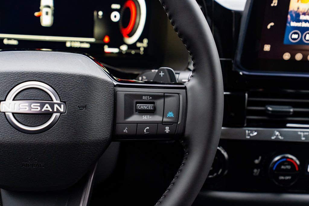 New 2026 Nissan Pathfinder Platinum AWD/4WD image 15