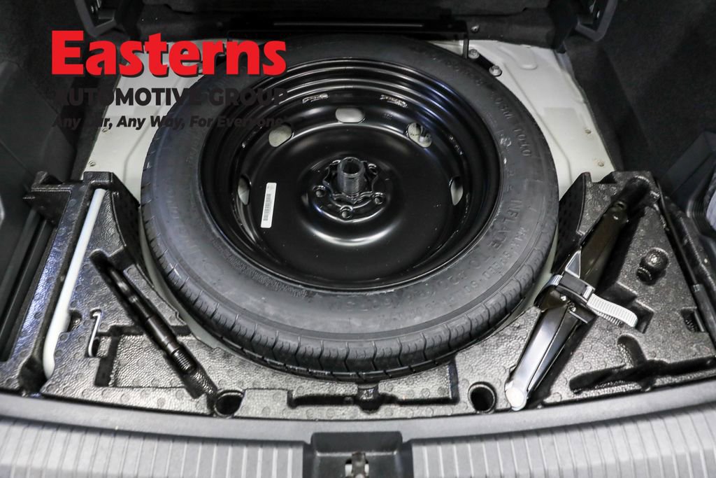 Used 2022 Volkswagen Tiguan S image 21