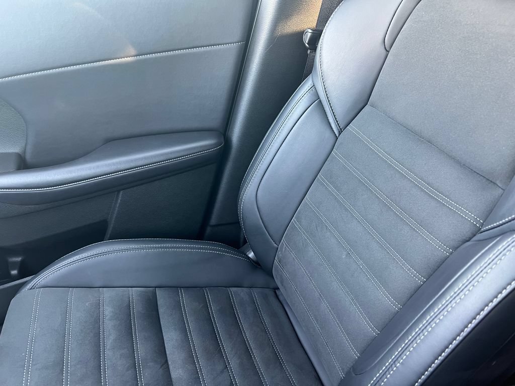 Used 2025 Mitsubishi Outlander SE AWD/4WD image 34