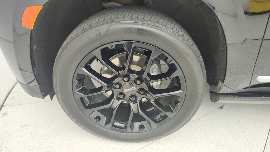 Used 2023 GMC Yukon Denali AWD/4WD image 30