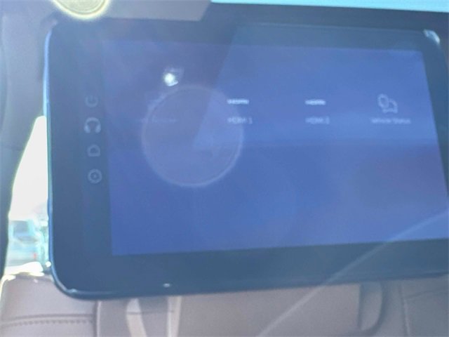 New 2026 Cadillac Escalade Luxury w/ LPO, Radiant Package image 15