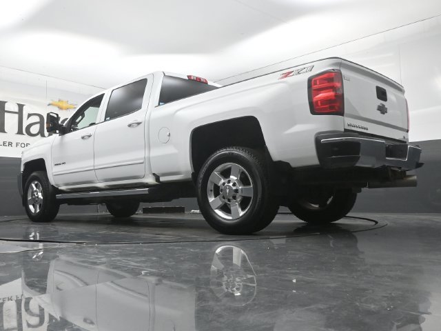 Used 2019 Chevrolet Silverado 2500 LT w/ LT Convenience Package AWD/4WD image 5