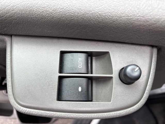 Used 2023 Chevrolet Express 3500 LS RWD image 9