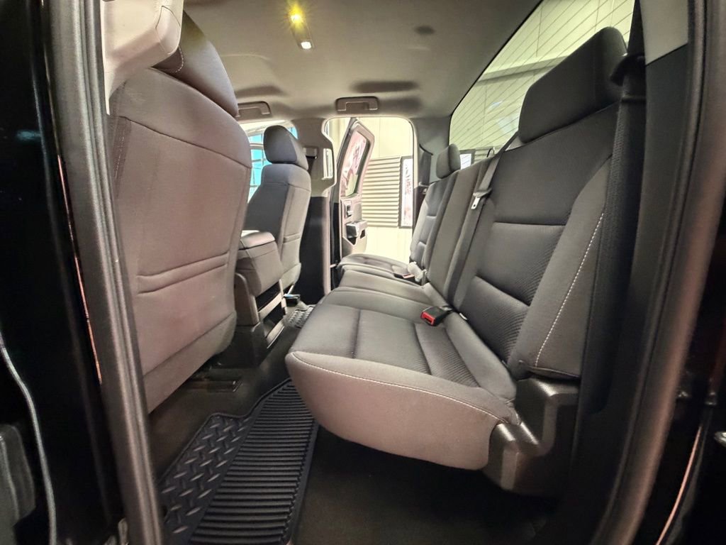 Used 2018 Chevrolet Silverado 1500 LT w/ All Star Edition image 46