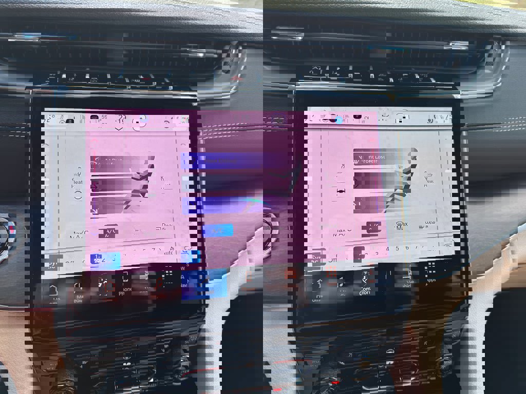 New 2025 Jeep Grand Cherokee Limited w/ Black Appearance Package image 16