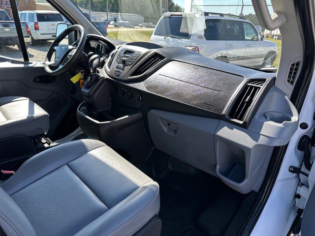 Used 2019 Ford Transit 250 130 Low Roof RWD image 24