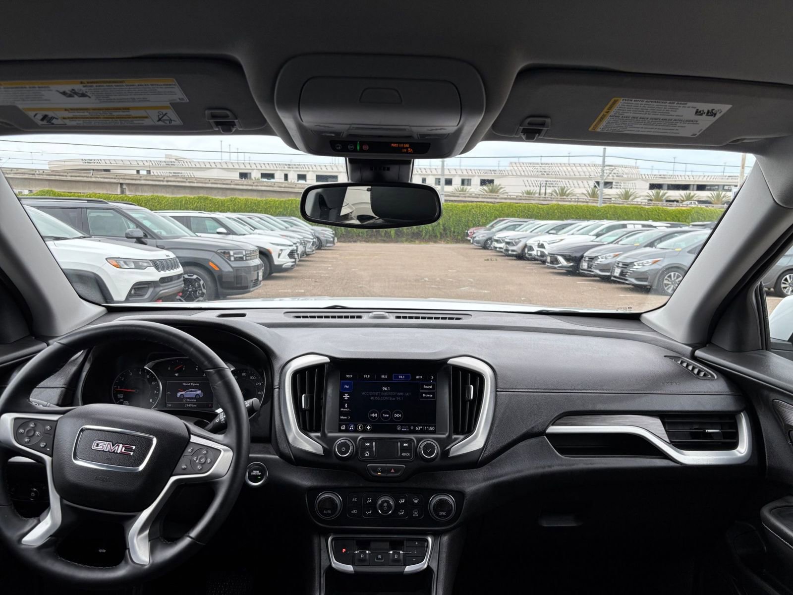 Used 2024 GMC Terrain SLT AWD/4WD image 35