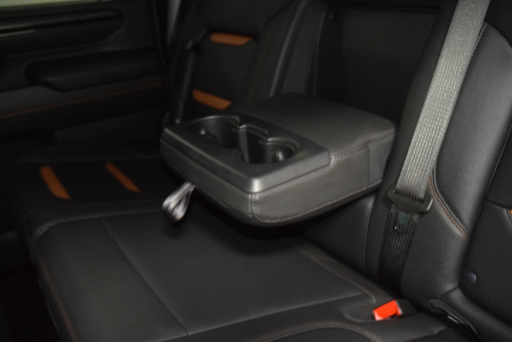 Used 2025 GMC Sierra 2500 AT4 w/ AT4 Premium Plus Package AWD/4WD image 45