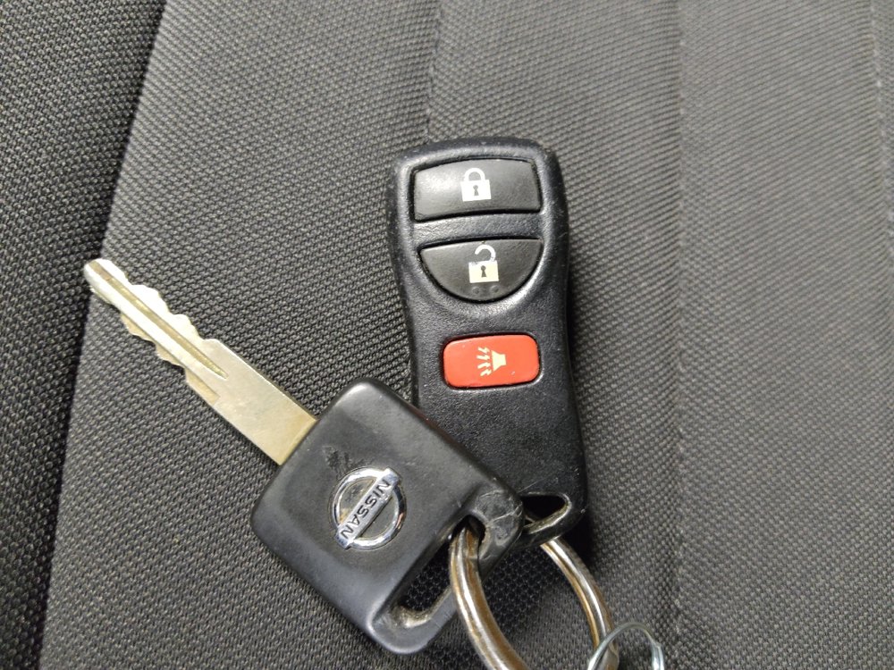 Used 2018 Nissan Frontier Desert Runner image 32