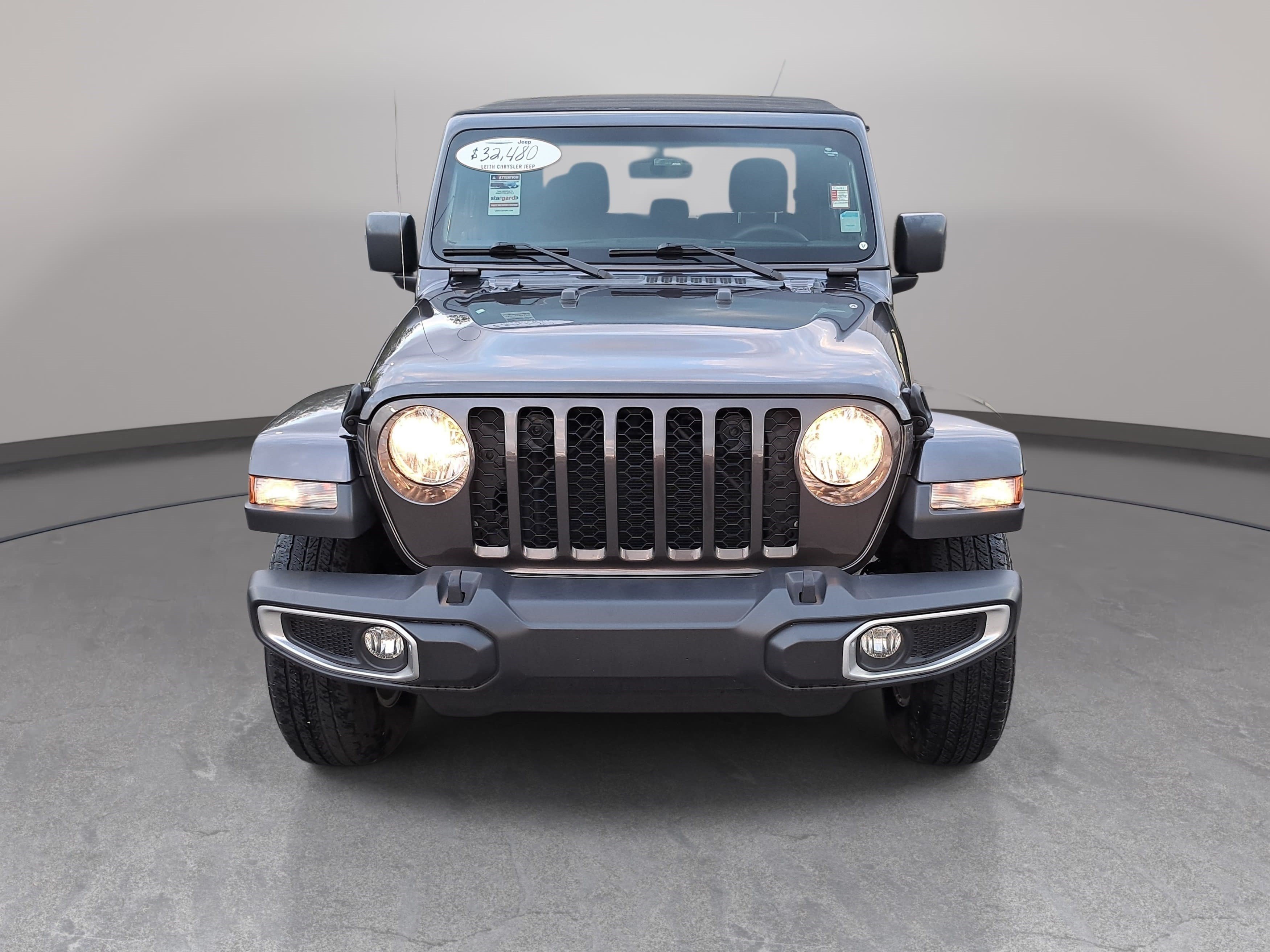 Used 2023 Jeep Gladiator Sport AWD/4WD image 2
