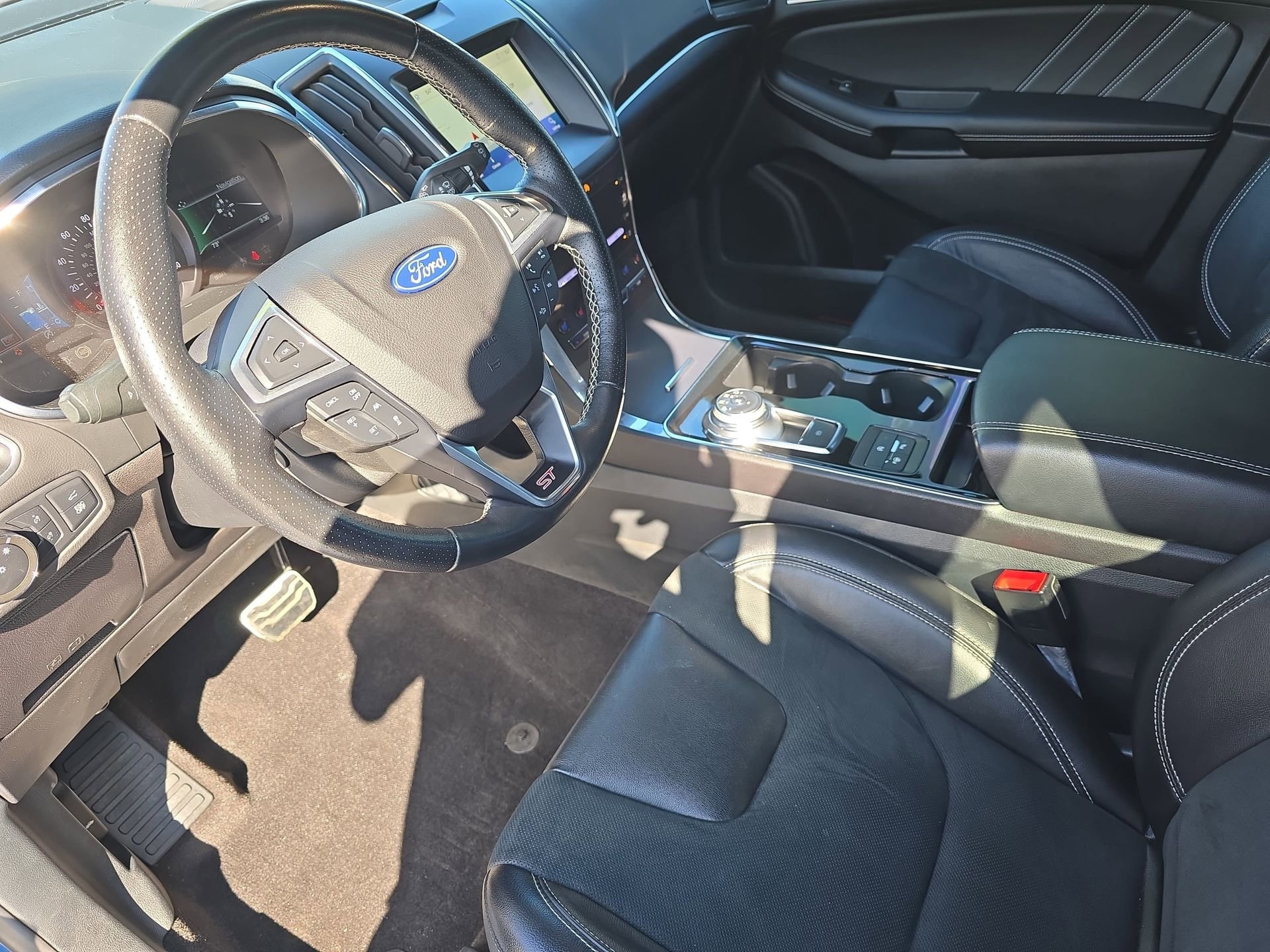 Used 2020 Ford Edge ST w/ Equipment Group 401A image 16