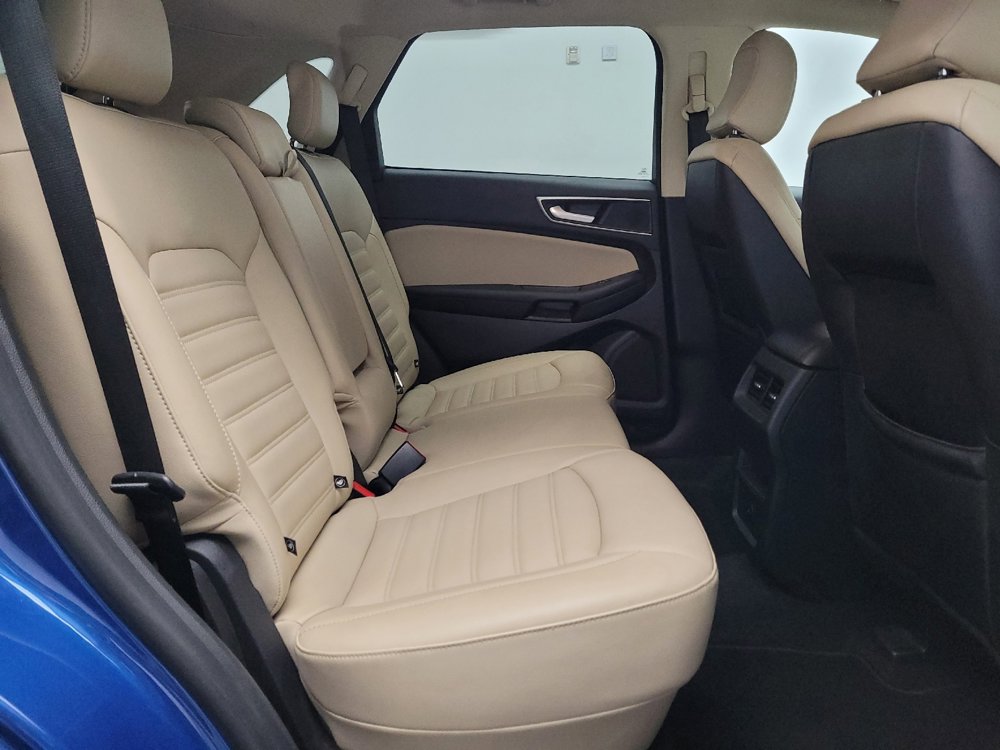 Used 2024 Ford Edge SEL image 19