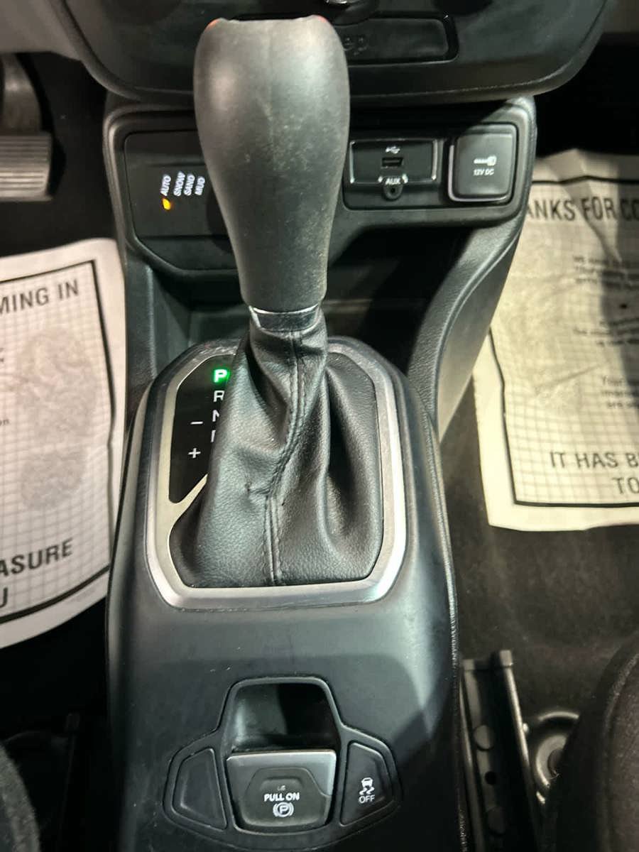 Used 2018 Jeep Renegade Sport w/ Power & Air Group AWD/4WD image 7