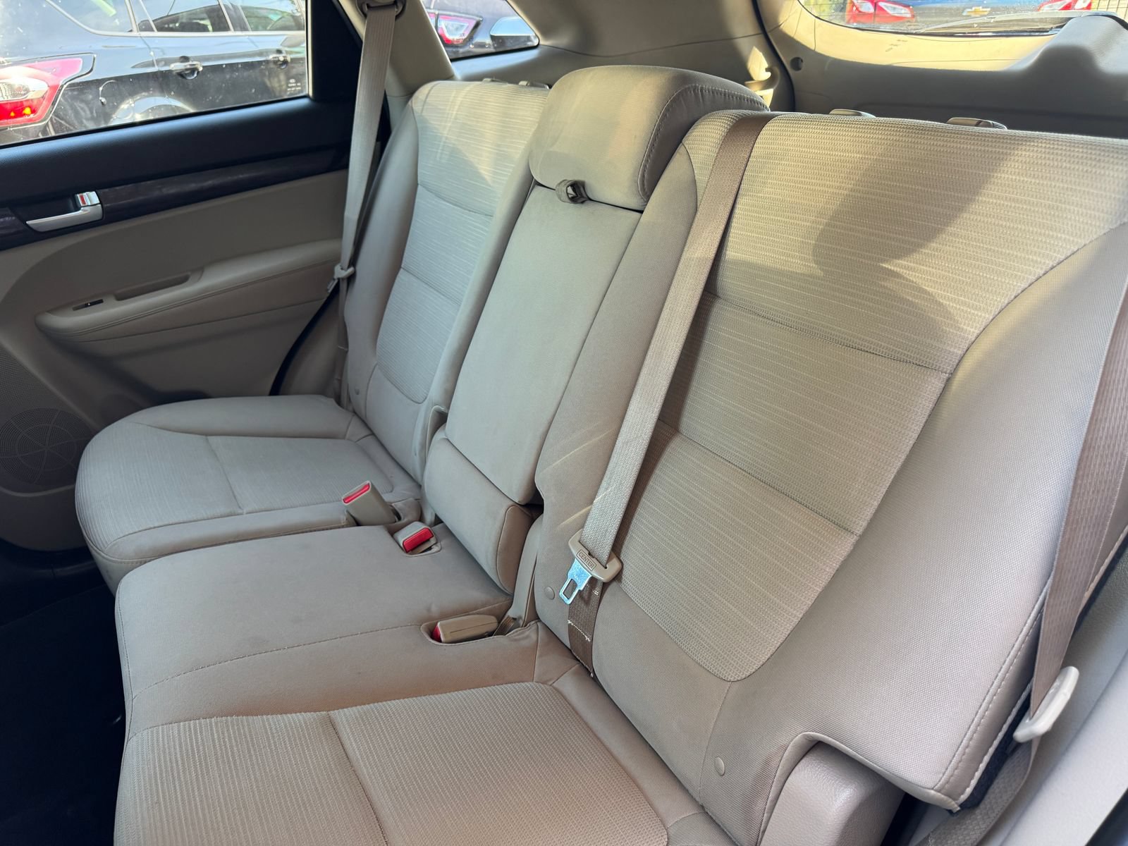 Used 2014 Kia Sorento LX AWD/4WD image 16