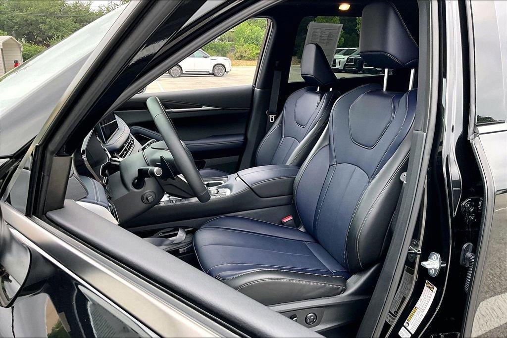 Certified 2026 INFINITI QX60 Sport w/ Dark Cargo Package AWD/4WD image 36