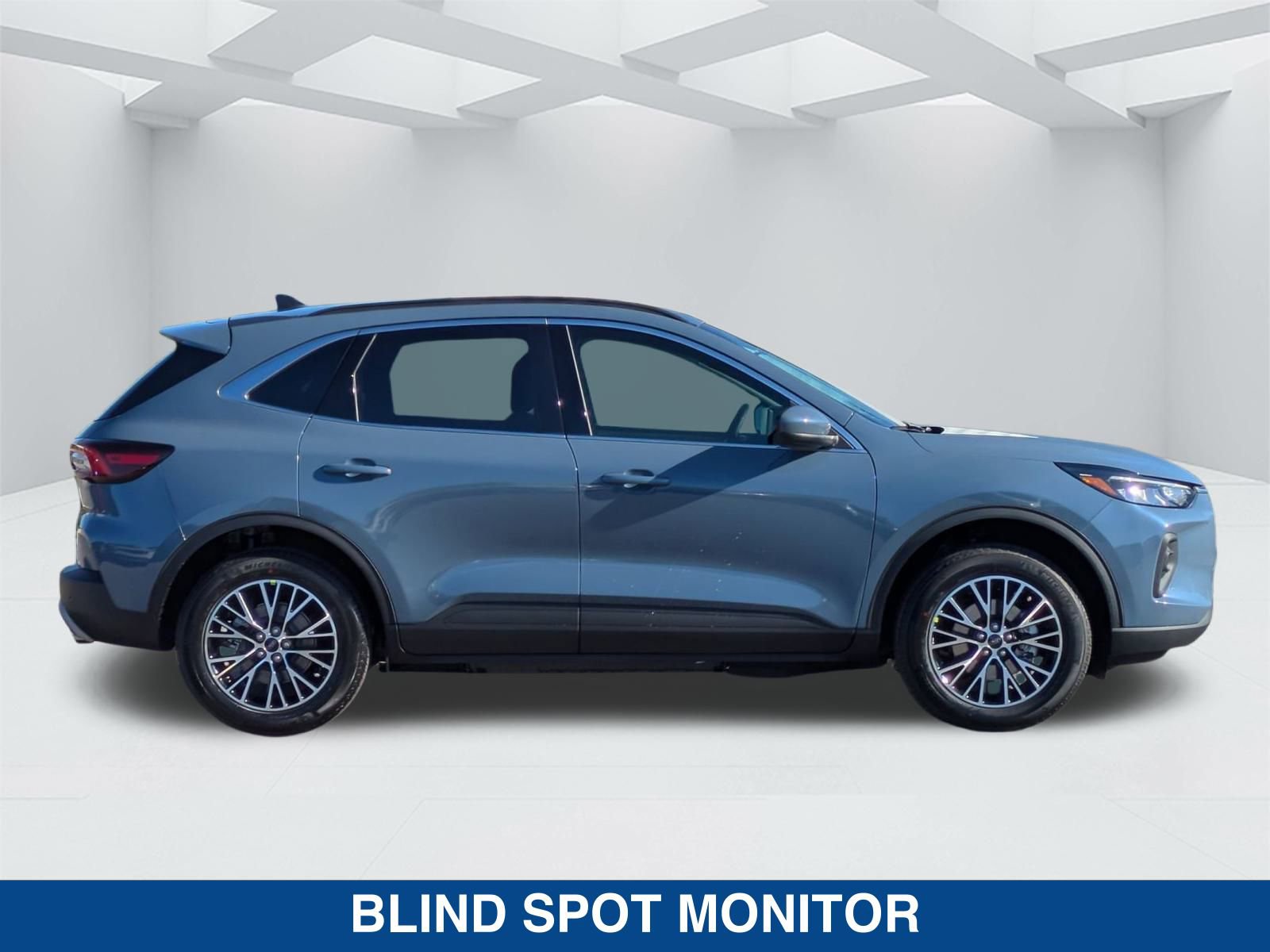 New 2026 Ford Escape SE FWD image 3