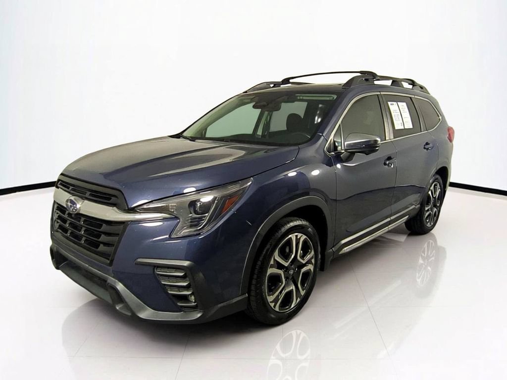 Used 2023 Subaru Ascent Limited w/ Technology Package AWD/4WD image 9