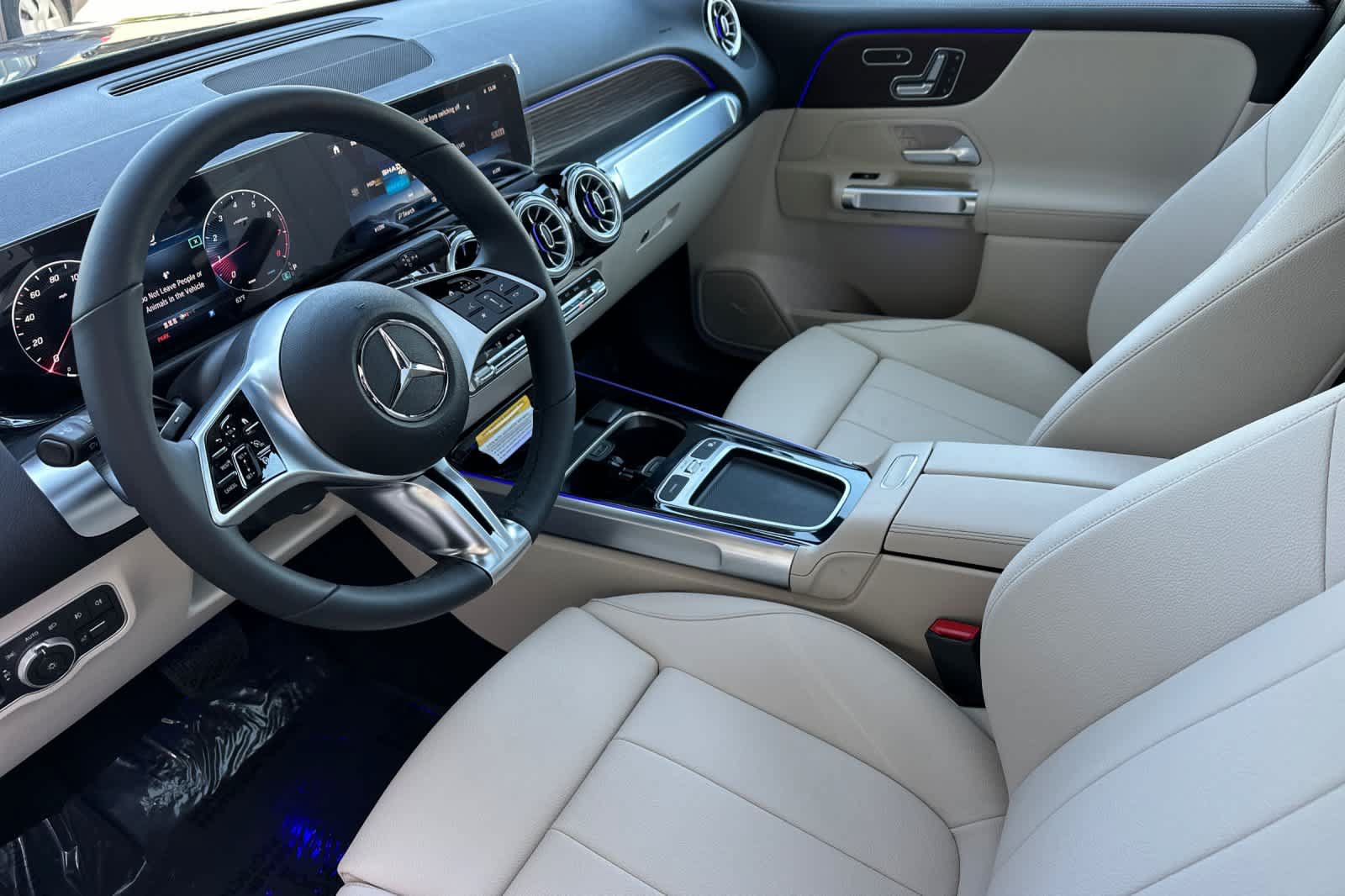 New 2026 Mercedes-Benz GLB 250 image 9