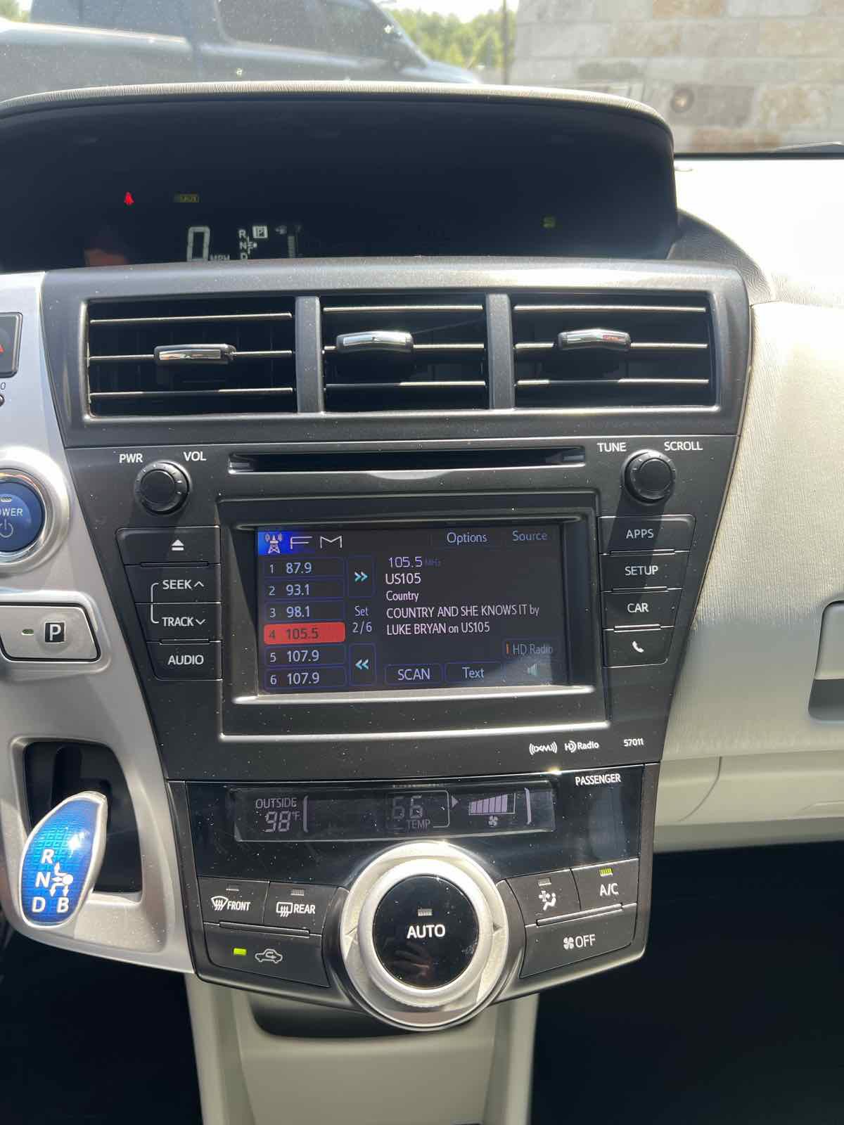 Used 2013 Toyota Prius V Five FWD image 12