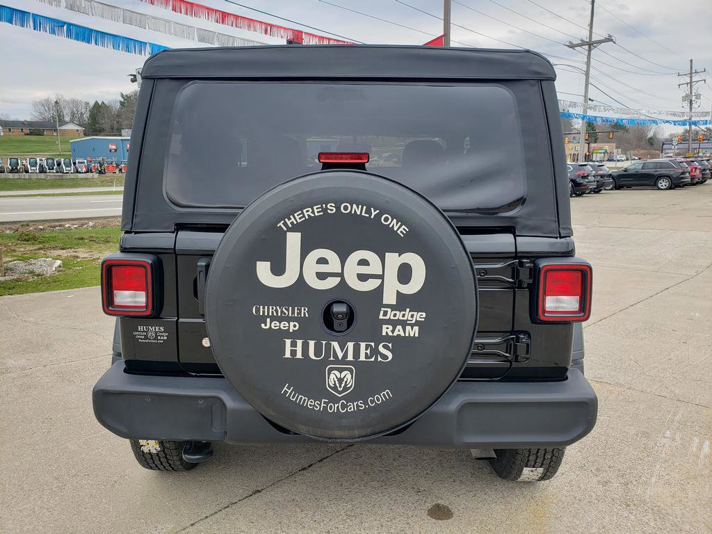 Used 2023 Jeep Wrangler Sport AWD/4WD image 4